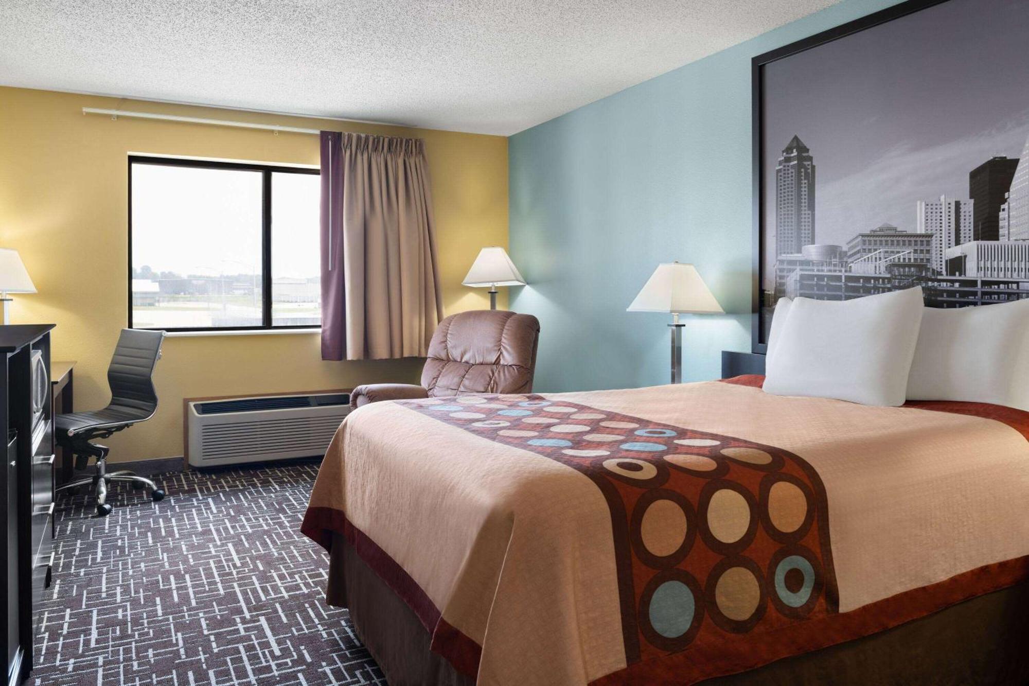 Super 8 By Wyndham Dyersville Dış mekan fotoğraf