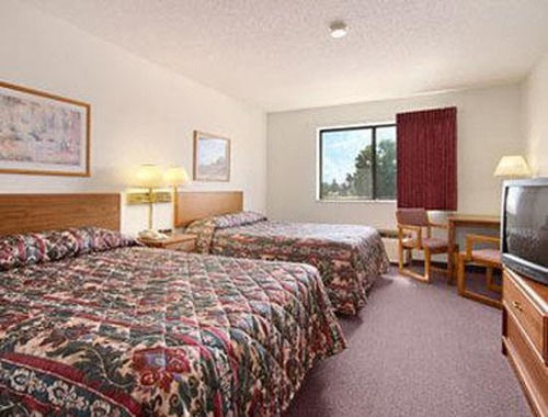 Super 8 By Wyndham Dyersville Oda fotoğraf